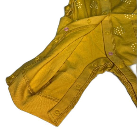 Cat & Jack Unisex Infant Gold Long Sleeve Romper Snaps Adaptive Design NEW! - Picture 3 of 8